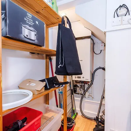 Appartement Modern 2br Flat For 4 Full Kitchen *