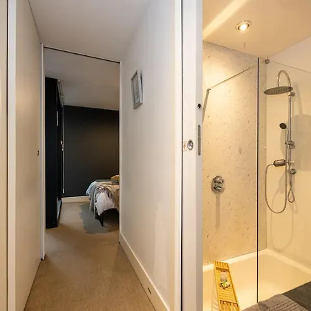 Stylish & Modern 3br - Garden, Parking & Ps5 Mánchester