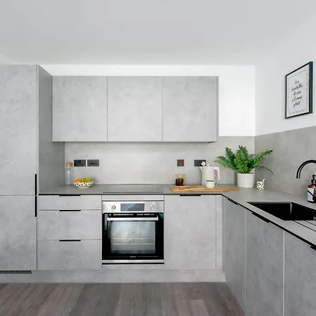 Bluebird Luxury Apartment *