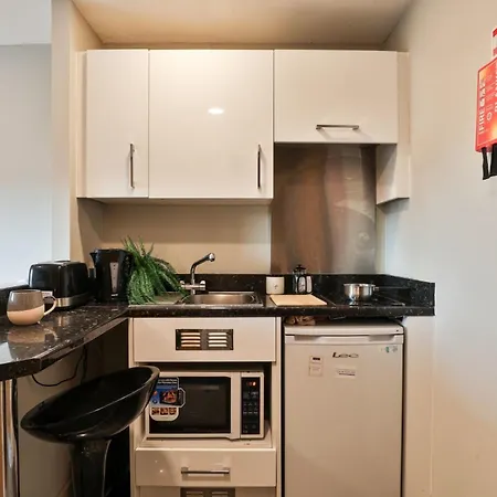 For Students Only - Ladybarn House In * Μάντσεστερ