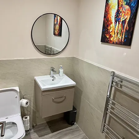 Stylish 2-Bed Flat - Universities Deansgate - Pass The Keys Apartmán