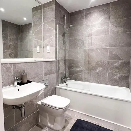 Apartmán 2bed 2bath Balcony Smart Tv 20mins To Airport Gym Manchester