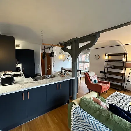 Apartment Royal Mills 2br By Torr Group Short Lets & Serviced With Free Wifi *