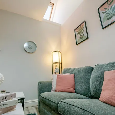 Modern & Comfortable In Apartament Manchester