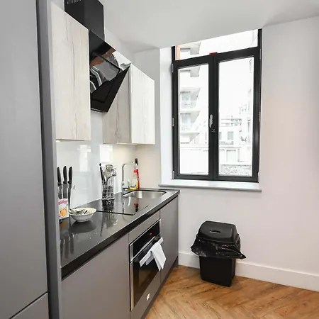 Apartman Convenient 2bed Flat W Security *