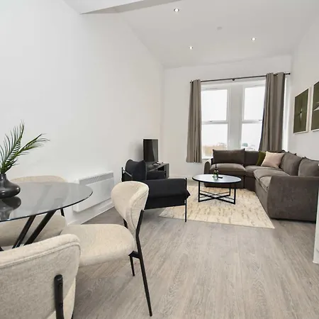 Spacious & Bright 1bed Nr Etihad Stadium *