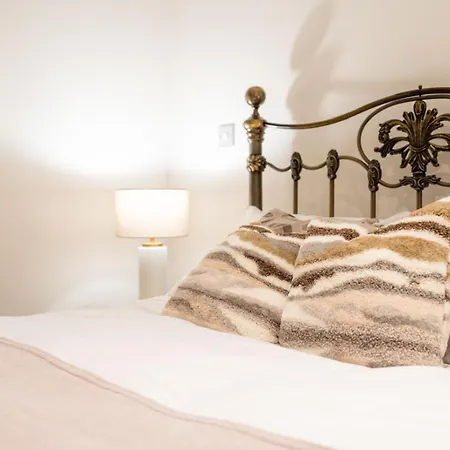 Stylish Modern In The Heart Of The Mánchester