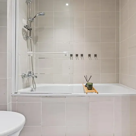 2-bed Apt-sleeps 5-long Stays-oxford St