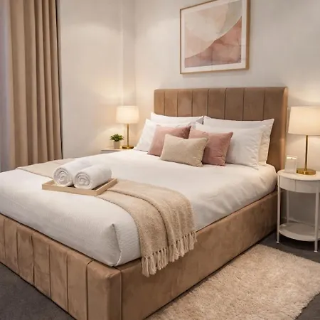 High-end Modern Two-bedroom Apartman