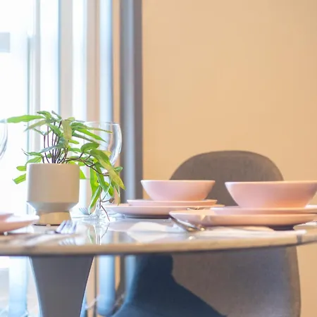 Manchester Resort *