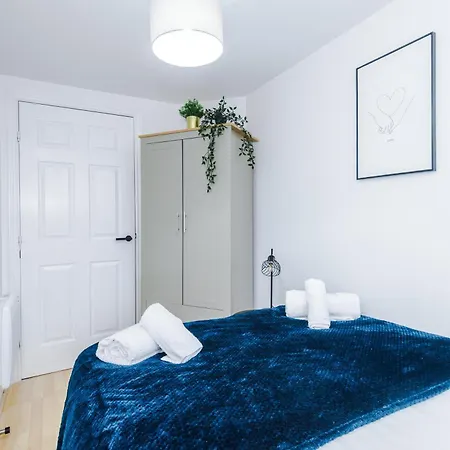 Salford Serene - Luxury 2-bed For Business, Events And Breaks - Near Centre - Hosted By Parydise דירה מנצ'סטר