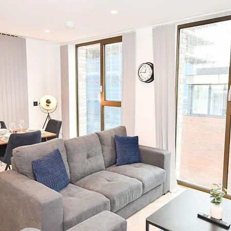 Wonderful 2bed In Apartman Manchester