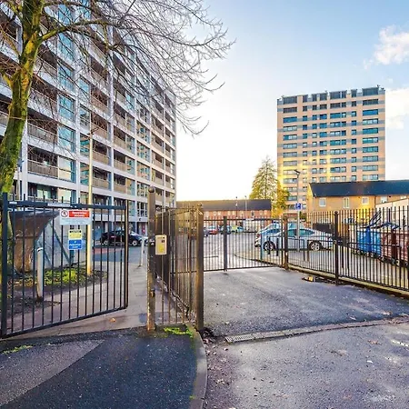 1-bed Flat Hume 5 Min To Mmu & Uom 15 Off Apartmán