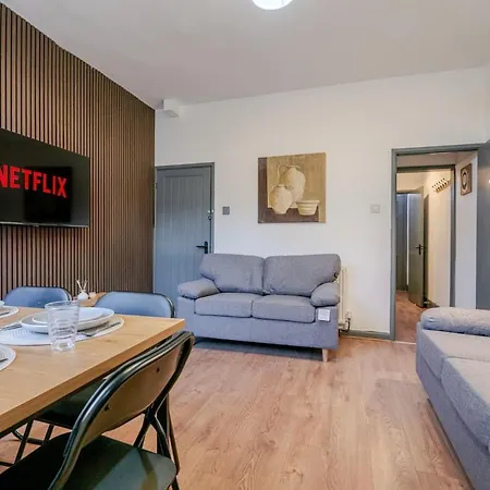 Tallis House, Near Centre, Sleeps 8 By Nmb Apartamento Manchester