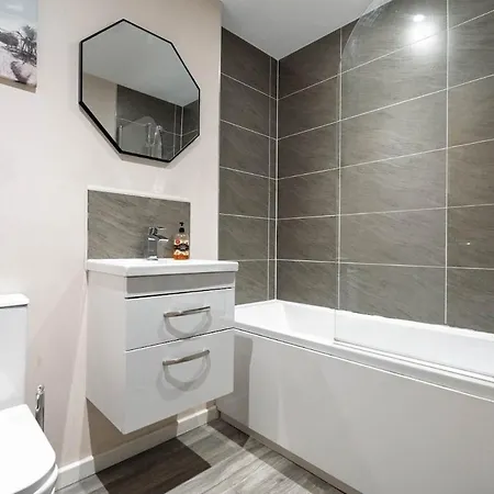 The Haven - 2 Bed Cozy - Sleeps 6 - Private Parking Lejlighed *