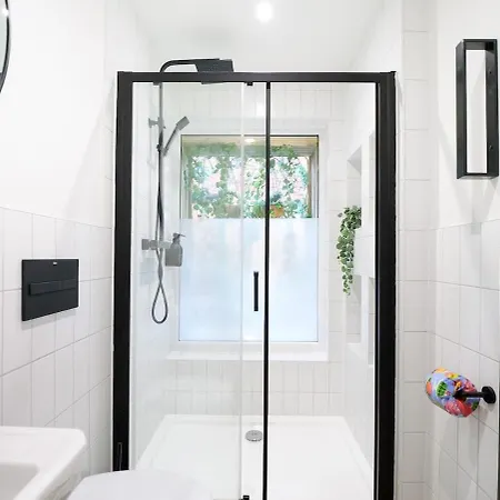 Dyehouse At The Heim *