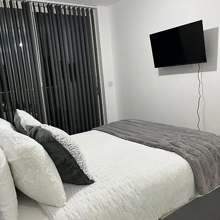 Balcony View Deluxe 2 Bed Ao Arena & Victoria Stn * مانشستر