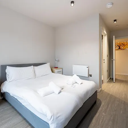 Chic 2bed Near Castlefield Canals-4min To Station Apartment *