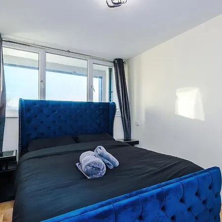 Apartmán 1-bed Flat Hume 5 Min To Mmu & Uom 15 Off