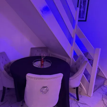 Des House Apartament *