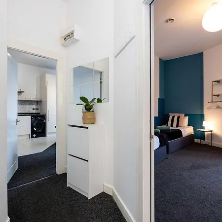 アパート Spacious 2br - Access To Media And Old Trafford With Free Parking *