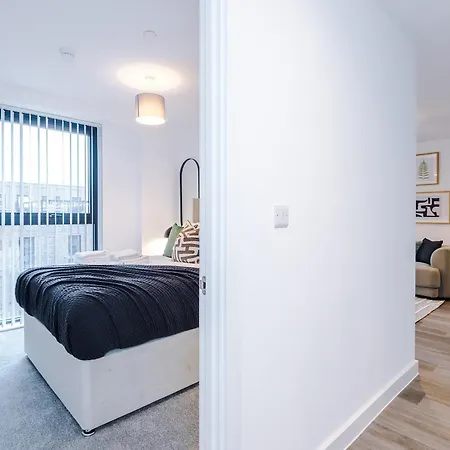 Apartamento Modern 2br W Secure Parking Salford Manchester
