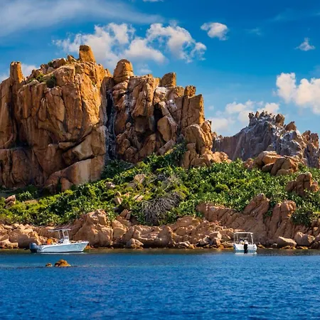 3 Bedroom Penthouse Roof Garden Parking Canal