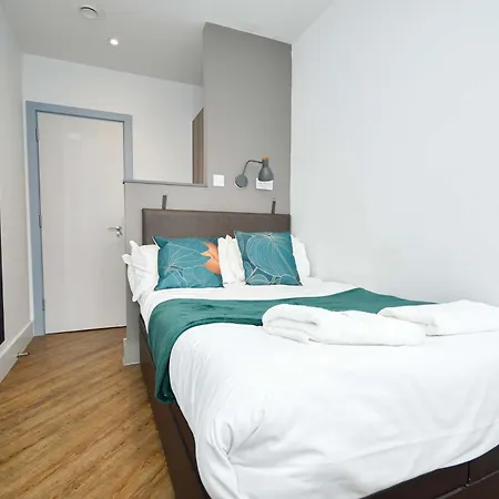 Apartman Convenient 2bed Flat W Security