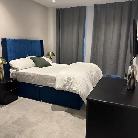Luxury City Apartment Manchester With Gym & Parking *