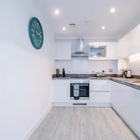 Central, 2 Bedroom, Penthouse Duplex Daire Manchester
