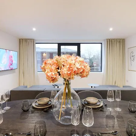 Juniper At The Heim *