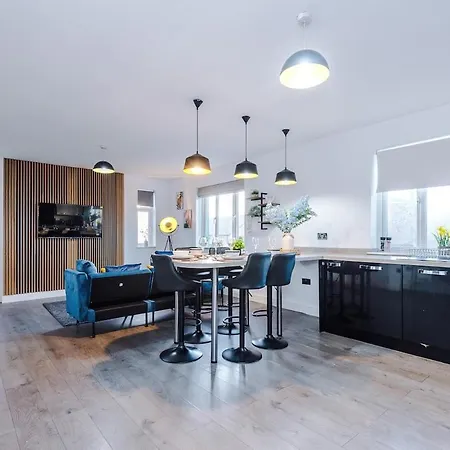 Luxury 2 Bed Close To Coop Etihad And Centre * Манчестер