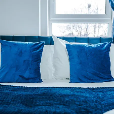 The Salford Luxe Apt - Chic & Modern 2-Bed Living - Business Or Work-Friendly Stay By Parydise Properties Appartement