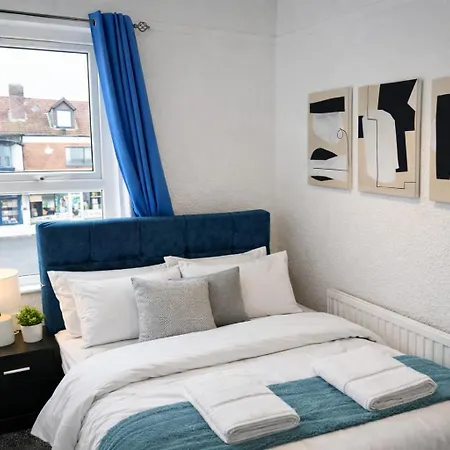 4bdr Contractor Hub - Sleeps 7 - Free On Street Parking Διαμέρισμα