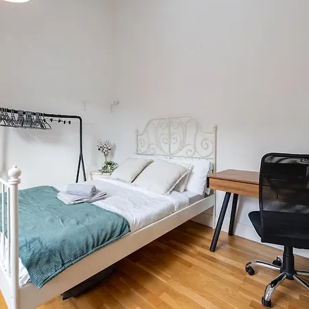 Διαμέρισμα Stylish & Modern 3br - Garden, Parking & Ps5