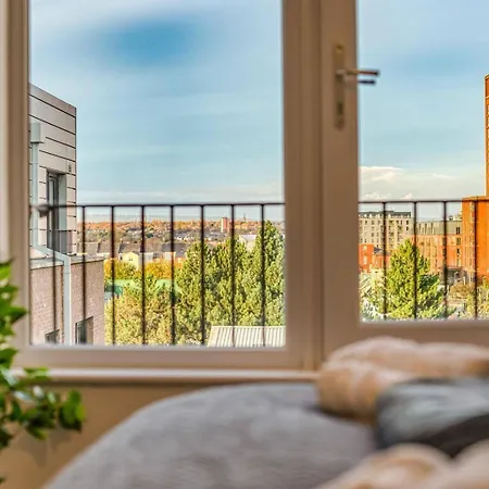 Apartament 2-bed Modern Salford - Near Centre *