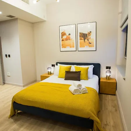 Stylish Modern Escape In The Heart Of *