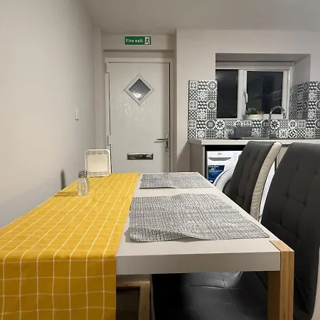Stylish 1-bed Ideal For 2 Guests