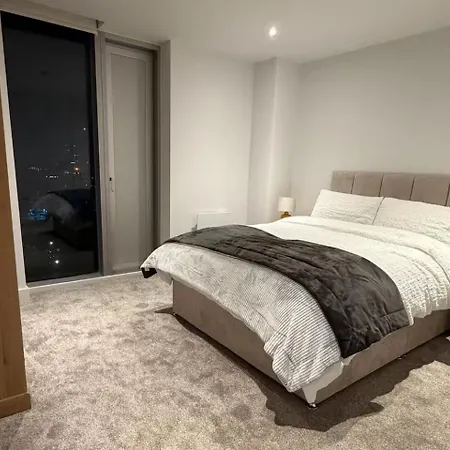 2bed - Sleeps 4 Centre Parking Manchester