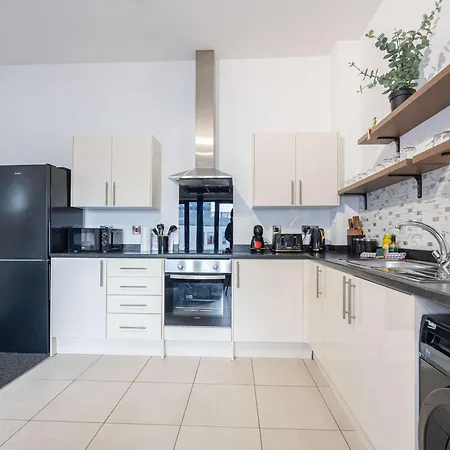 Spacious 2br - Access To Media And Old Trafford With Free Parking * マンチェスター