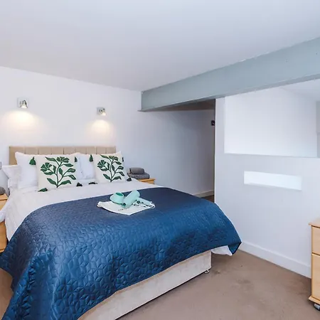 Modern 2br Flat For 4 Full Kitchen Appartement Manchester