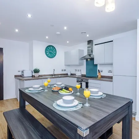 Centre, Central, Pool Table