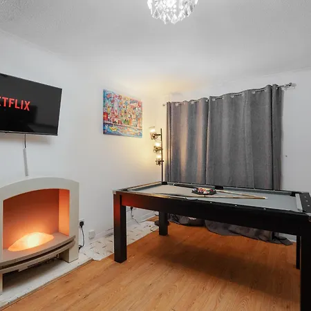 4 Mins From Stadium - Sleeps 7 - Near - Driveway Parking Apartamento Mánchester