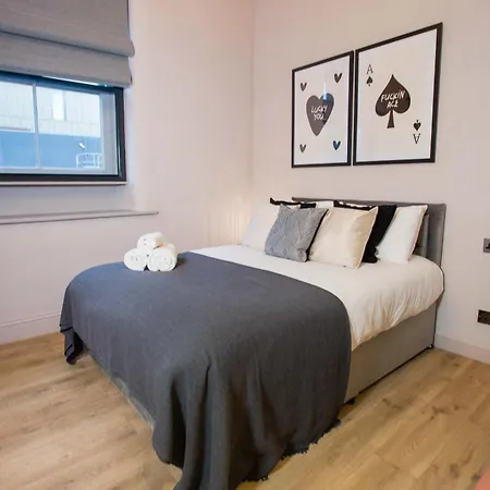 Lägenhet Spacious 3-bed Retreat - Modern & Super Manchester