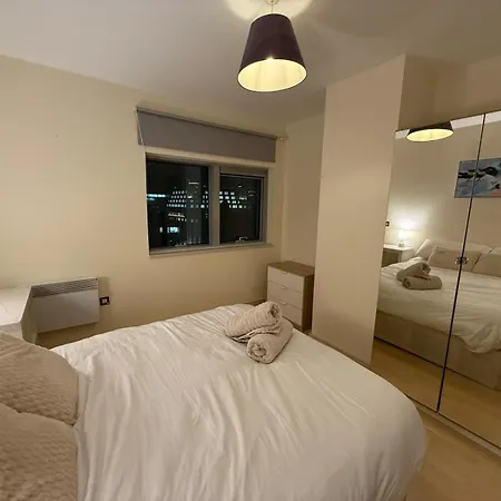 Apartment Spacious 2-Bed Apartment In Manchester City Centre *