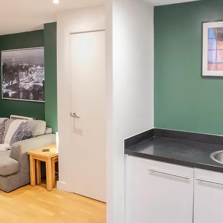 Apartamento View By Eason Short Lets *