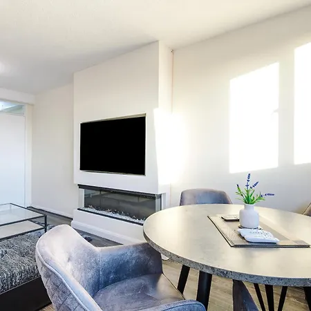 Apartmán 1-bed Flat Hume 5 Min To Mmu & Uom 15 Off