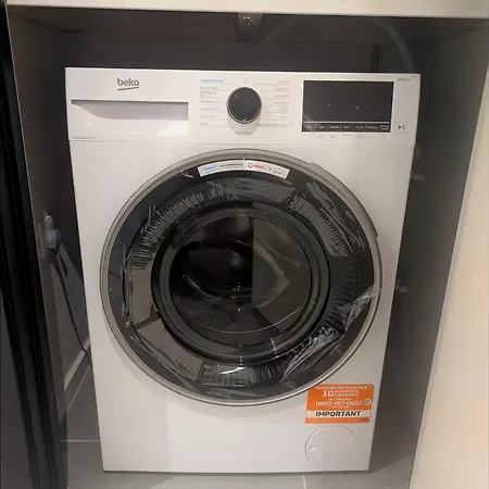 Stylish 2bed Balcony & View Centre