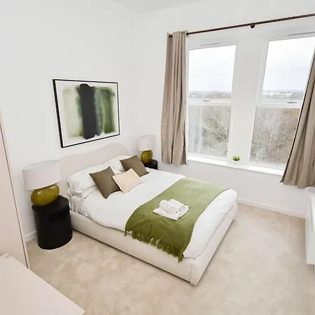 Spacious & Bright 1bed Nr Etihad Stadium Mánchester