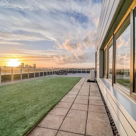 City View Apartment Near Manchester City Centre *